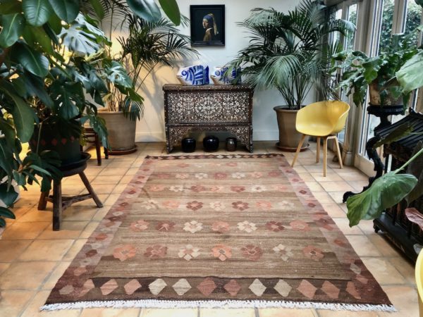 Large Turkish Kilim Rug in Brown Earth Colours With Floral Design Bordered Large Area Rug Hardwearing Flatweave Kilim Handmade Handwoven Large Size 192x315cm