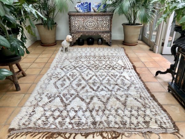 Antique Beni Ouarain Rug Moroccan Berber Carpet Handwoven with Brown Geometric Design Vintage 1960ies Large Area Rug 183x315cm