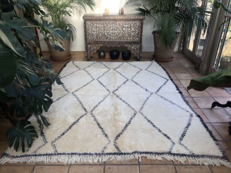 Contemporary Beni Rug Simple Geometric Design 210x266cm