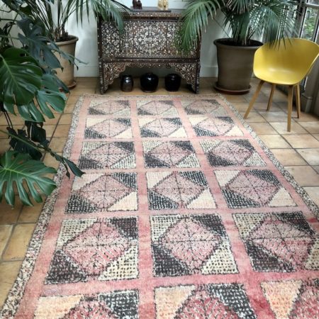 large pink wool rug moroccan vintage handwoven carpet 185x390cm